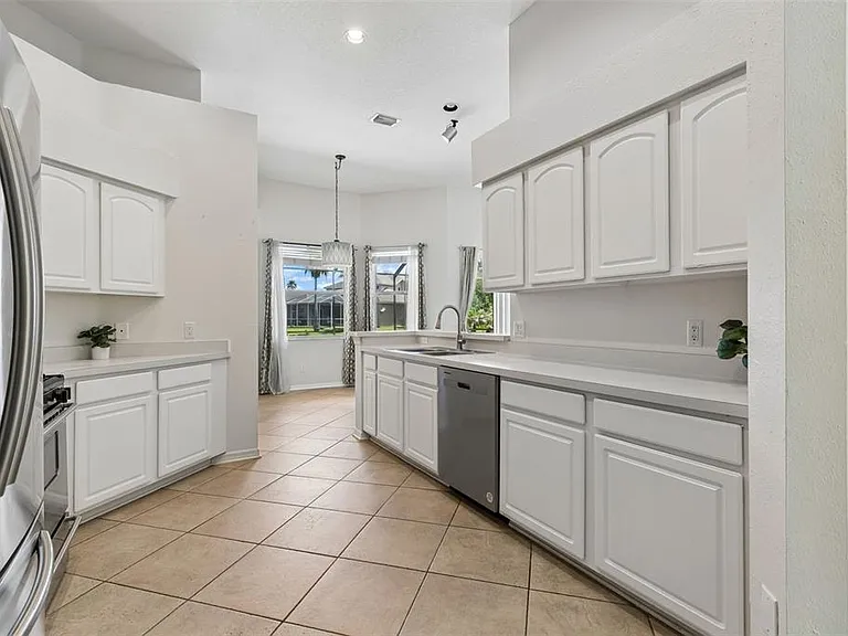 8332 Torrington Ave — Photo 18