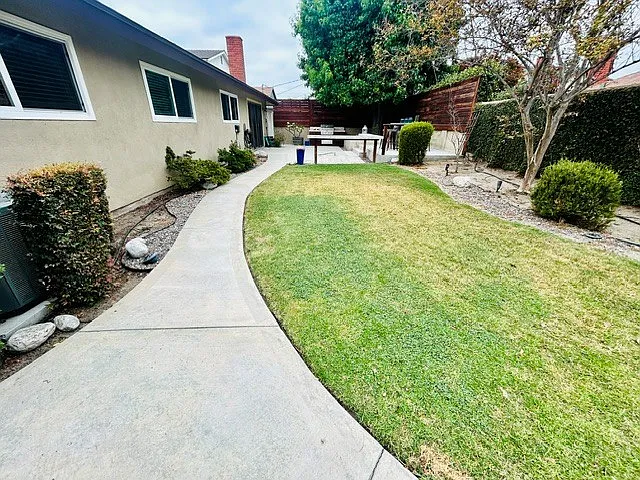 4311 Emerald Cir — Photo 38
