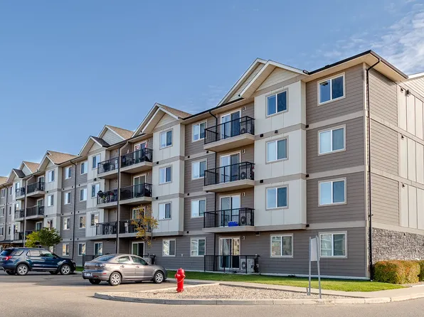 110 Molland Ln, Saskatoon, SK S7M 1L2