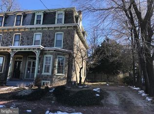 150 Maplewood Ave, Philadelphia, PA 19144