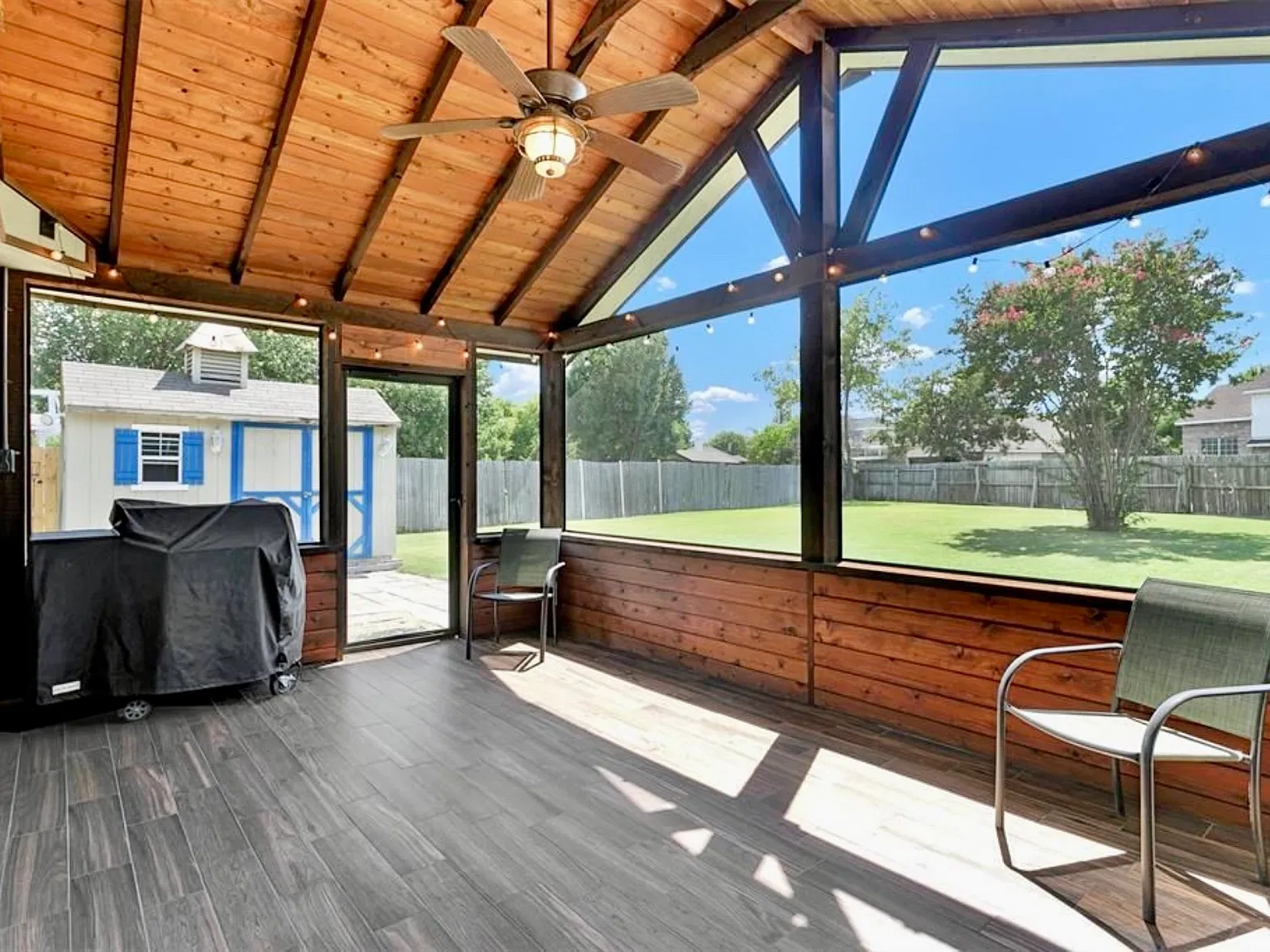 2090 Vista Dr — Photo 4