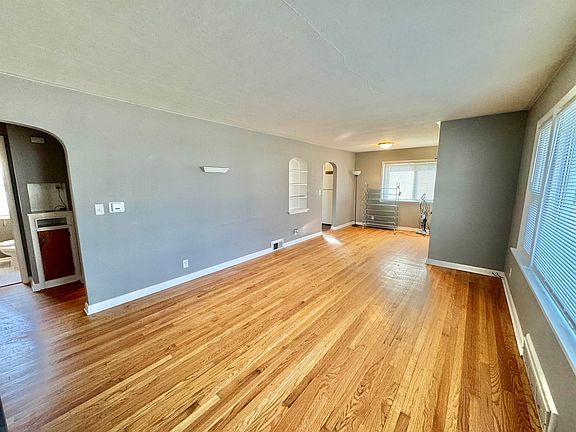 2nd image of 1420 Widergren Dr