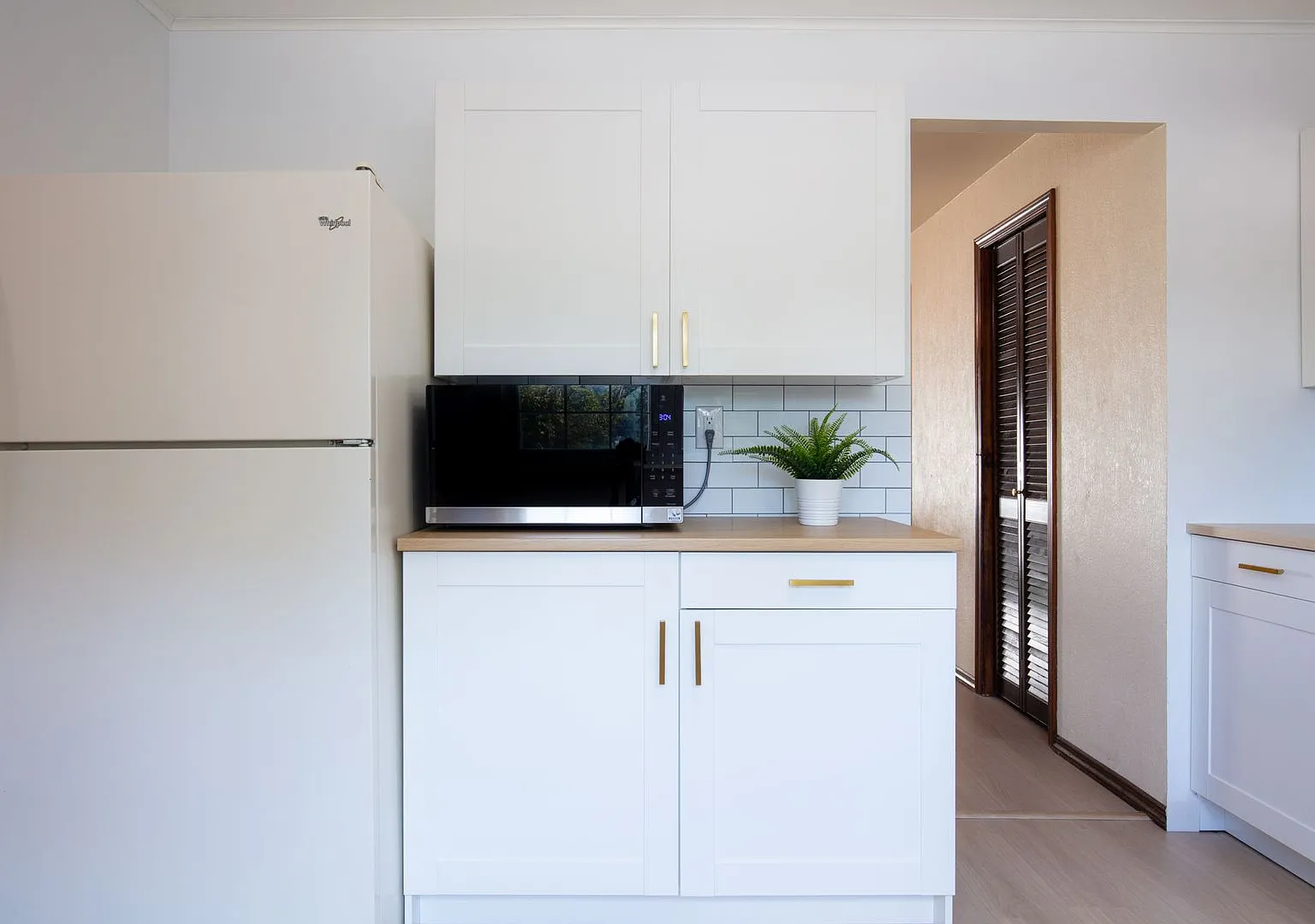 Available For Showing 3br/1.5ba — Photo 4