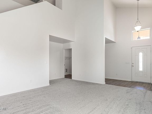 3rd image of 12398 W GLENROSA Avenue
