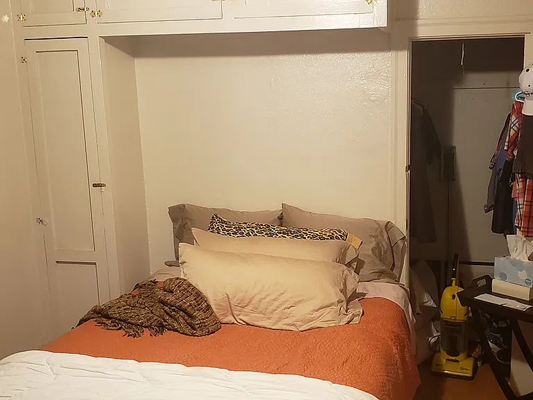 1714 E Glenoaks Blvd — Photo 5