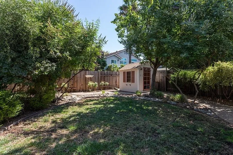 Thumbnail 17