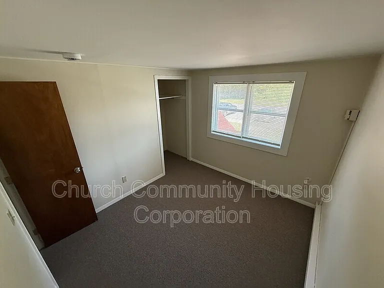 169 Conanicus Ave #3 — Photo 8