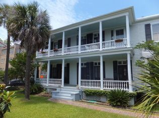 60 Rutledge Ave, Charleston, SC 29401