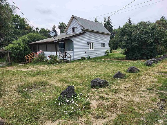 2nd image of 603 W A St