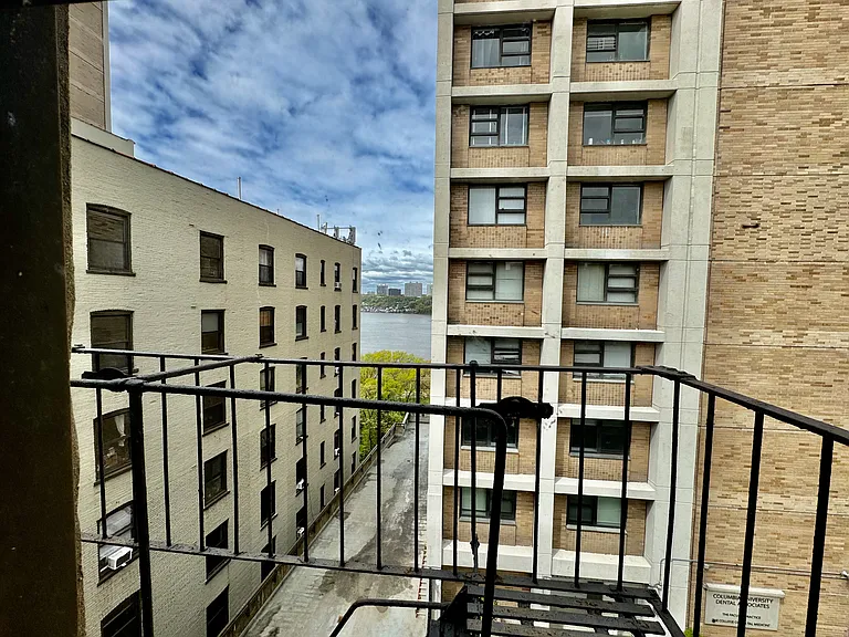86 Haven Ave #54 — Photo 9