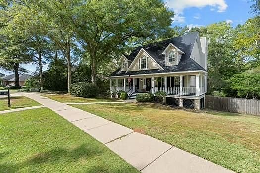 4th image of 1110 Newbury Ln E