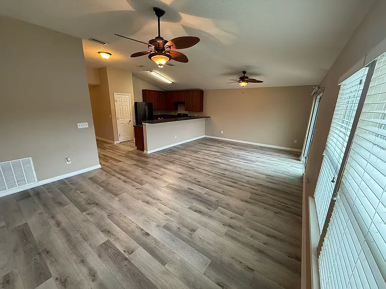 76674 Timbercreek Blvd — Photo 11