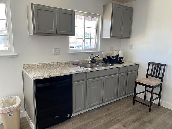 4th image of 37180 Camarillo Ave