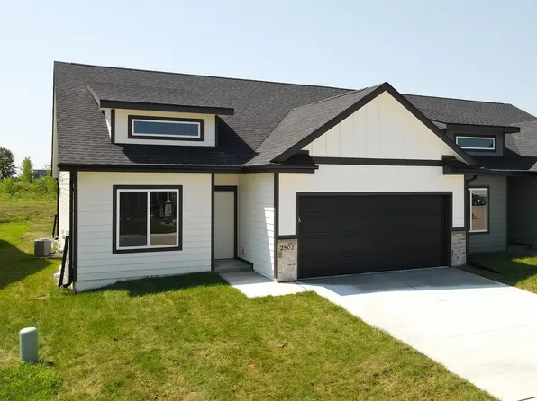 2502 NE 6th St, Grimes, IA 50111