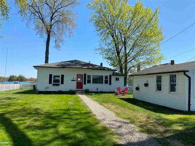 1232 N Channel Dr, Harsens Island, MI, 48028