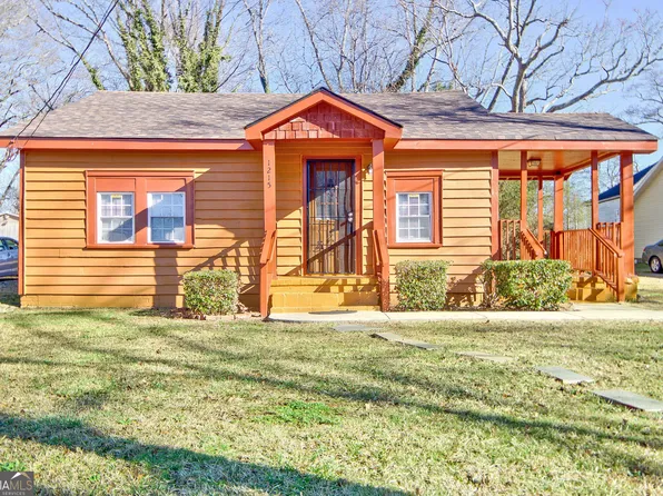 1215 Herndon St, Griffin, GA 30223