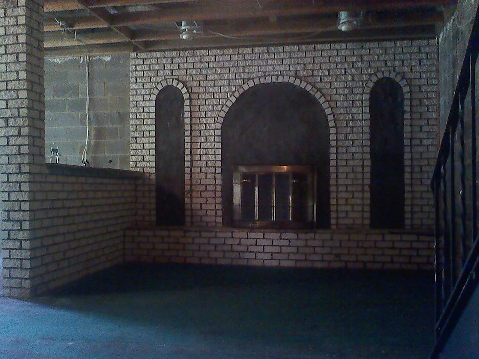 1st image of 512 Greenwood Dr
