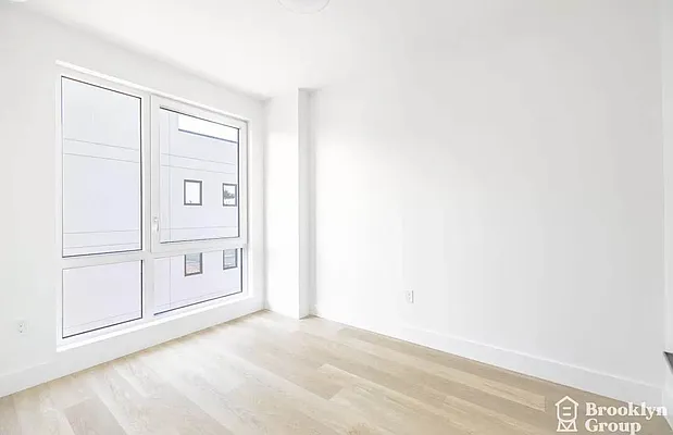 Rented by Brooklyn Group | media 4