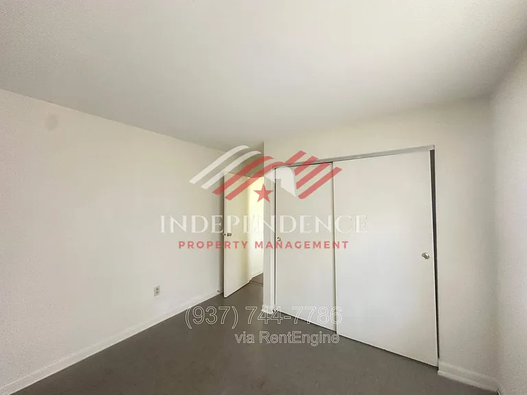 807 E Trotwood Blvd — Photo 3