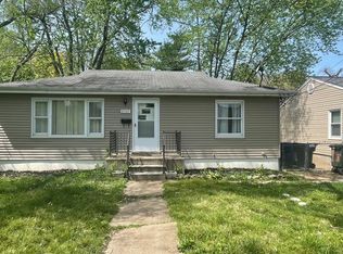 2745 Queen Ave, Saint Louis, MO 63143