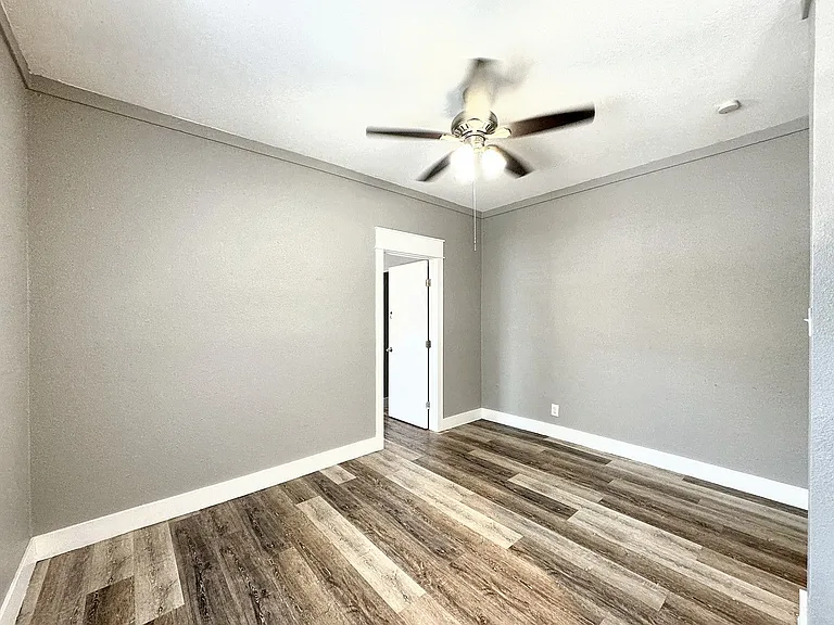 321 N Chupaderas St #101 — Photo 7