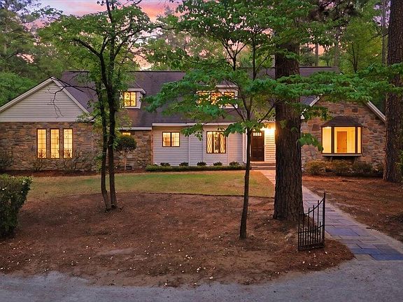 2nd image of 141 Bridgewater Drive
