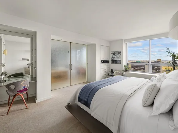 15 West 53rd Street image 3 of 8