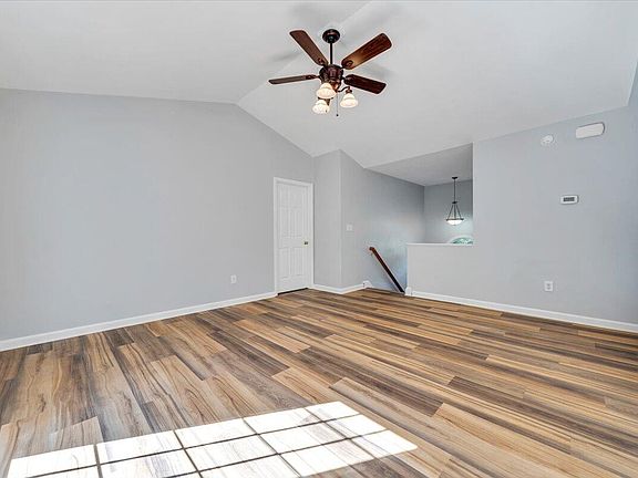 5th image of 2417 Deerfield Ct SE