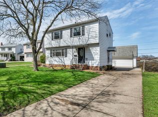 882 Pelley Dr, Cleveland, OH
