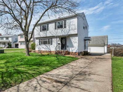 882 Pelley Dr, Cleveland, OH, 44109