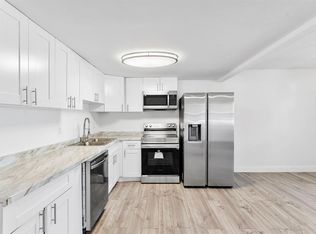 1052 Hythe C, Boca Raton, FL 33434