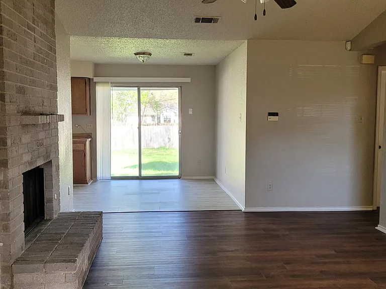 16311 Malden Dr — Photo 8