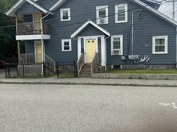 58 Hunt St, Brockton, MA 02302