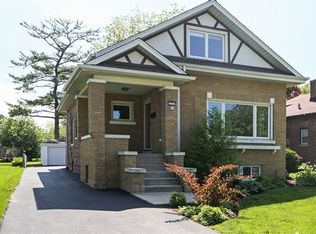 253 N Geneva Ave, Elmhurst, IL 60126