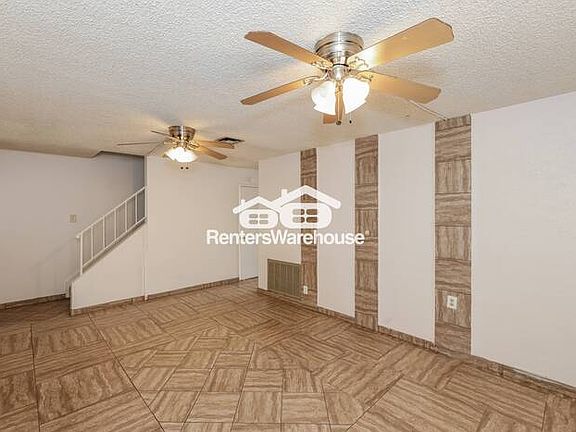 3rd image of 167 E Pecos Way