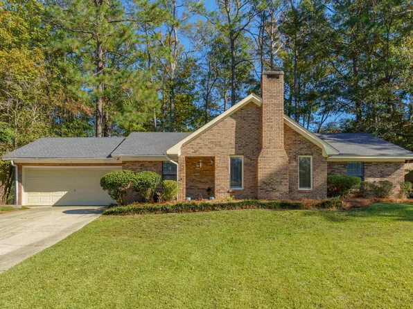 34 Sharmont Dr, Hattiesburg, MS 39402