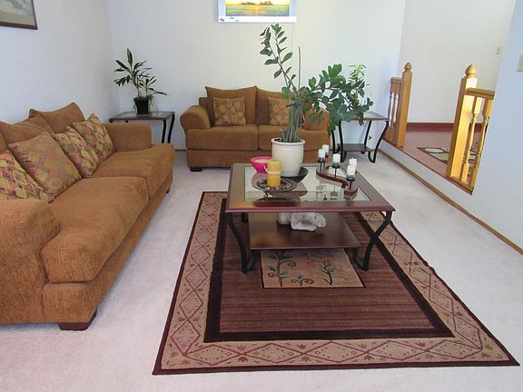 3rd image of 3245 Desertwood Ln
