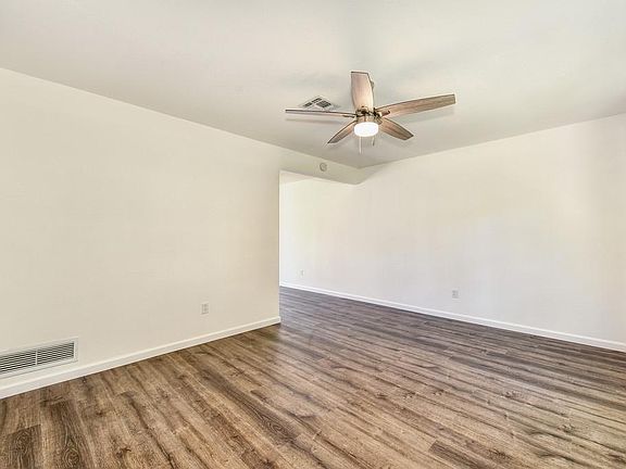 4th image of 8884 La Riviera Dr Unit D