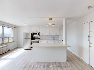896 Eglinton Ave E #314, Toronto, ON M4G 2L2