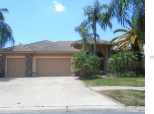 9822 Bay Island Dr, Tampa, FL 33615