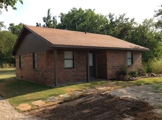627 E Burks St, Pilot Pt, TX 76258
