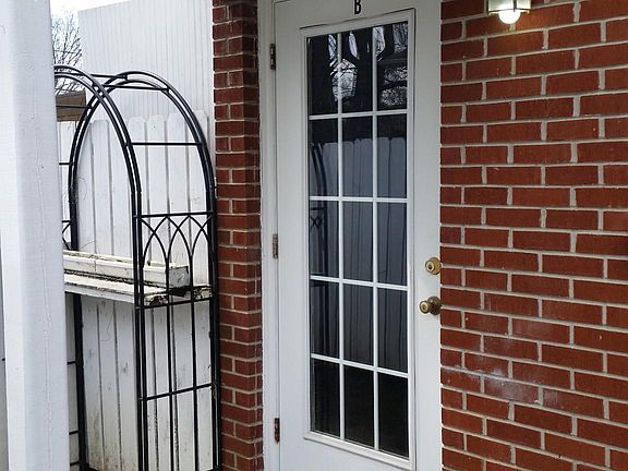 Private entrance