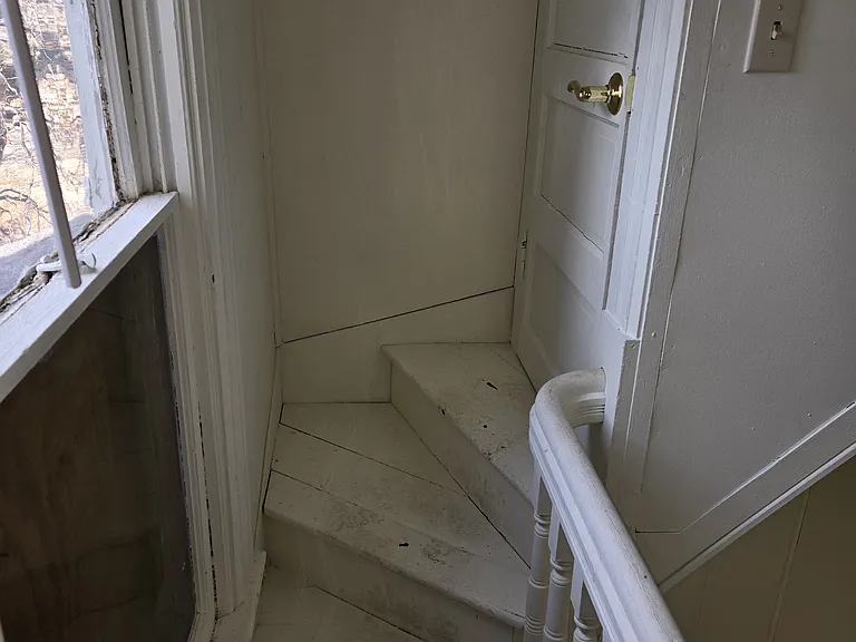 102 Emerson St — Photo 15