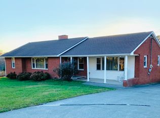 3407 Solway Rd, Knoxville, TN 37931