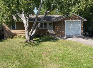 432 Mill St, Excelsior, MN 55331