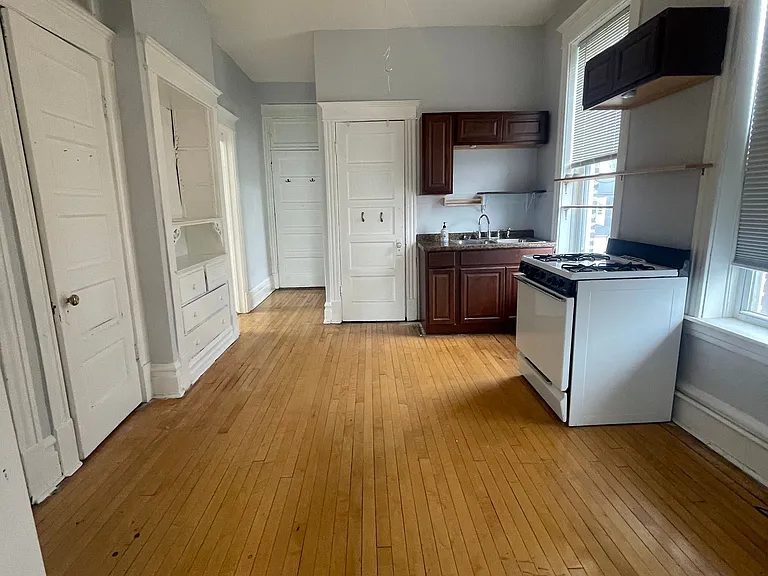2431 S Christiana Ave #2F — Photo 7