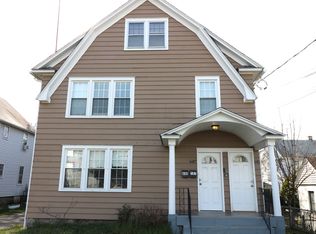 647-649 Huntington Rd, Bridgeport, CT 06610