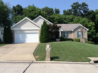 918 Locksley Manor Dr, Lake Saint Louis, MO