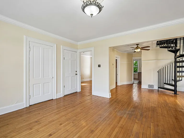804 E Kewaunee St #804 — Photo 5