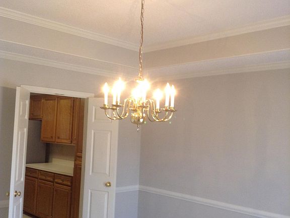 4th image of 202 Crownwood Ct SW